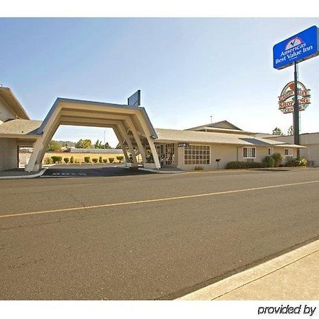 רוזבורג Americas Best Value Inn מראה חיצוני תמונה