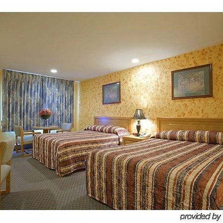 רוזבורג Americas Best Value Inn חדר תמונה