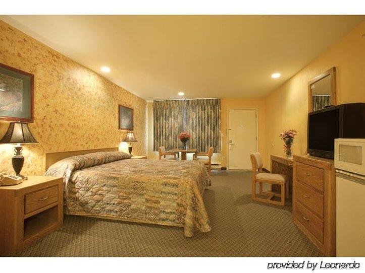 רוזבורג Americas Best Value Inn חדר תמונה